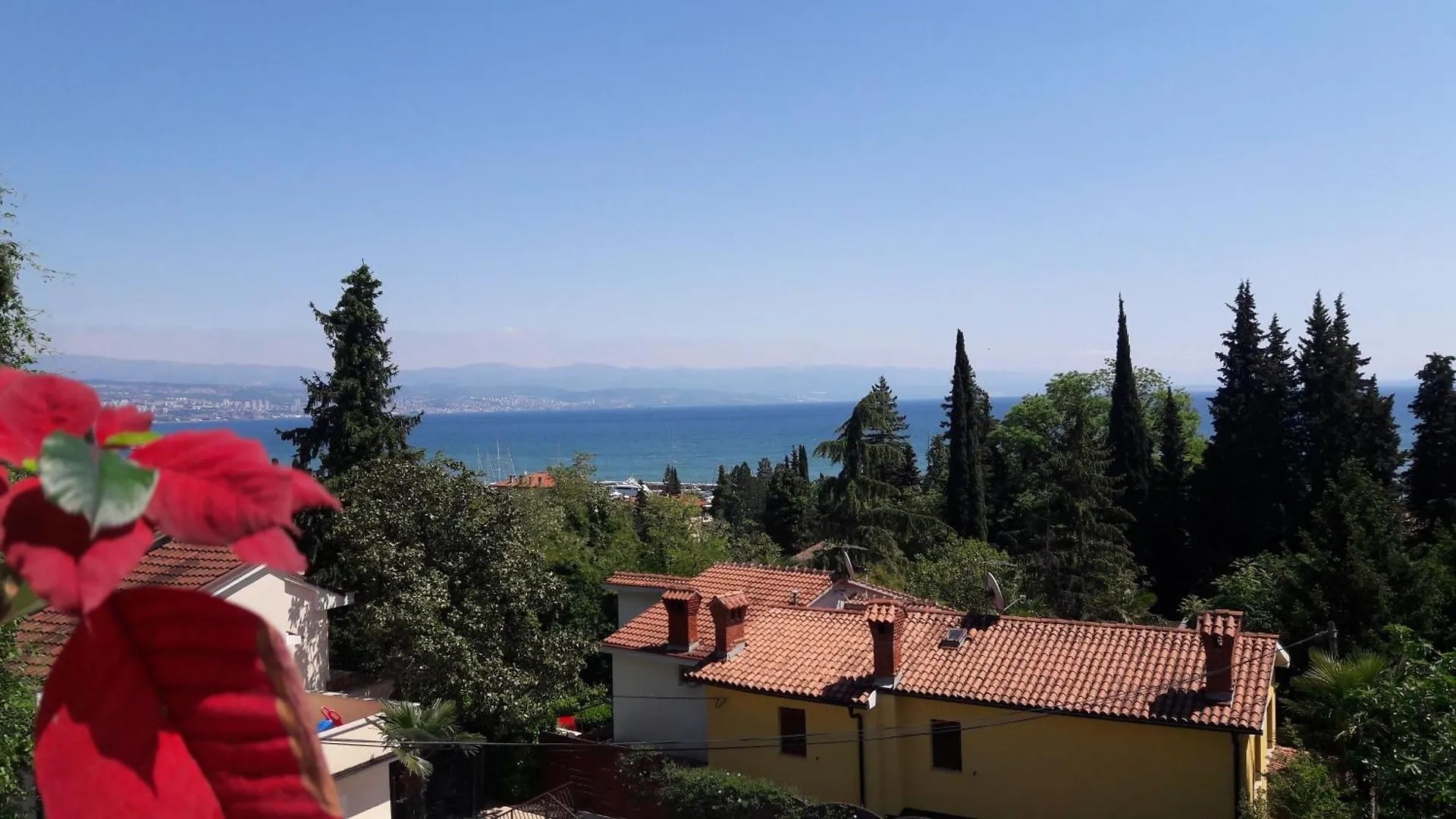 Luxurioeses Penthouse Mit Blick Auf Die Gesamte Kvarner Bucht Ičići شقة